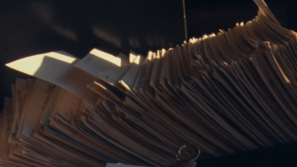 Mum's Cards © Luke Fowler