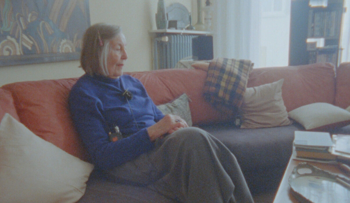 N'importe quoi (extérieur jour) © Luke Fowler.